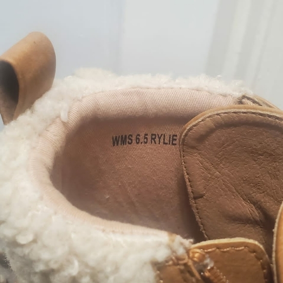 DV Dolce Vita Russit Faux Fur Women Trimmed Boots Sz 6.5 🌴✌️ - Picture 5 of 10